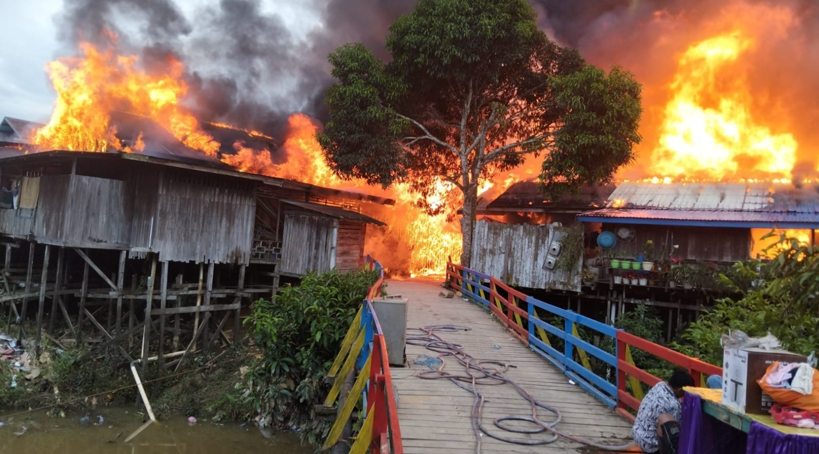 Mimpi Melihat Kebakaran Besar atau Kecil
